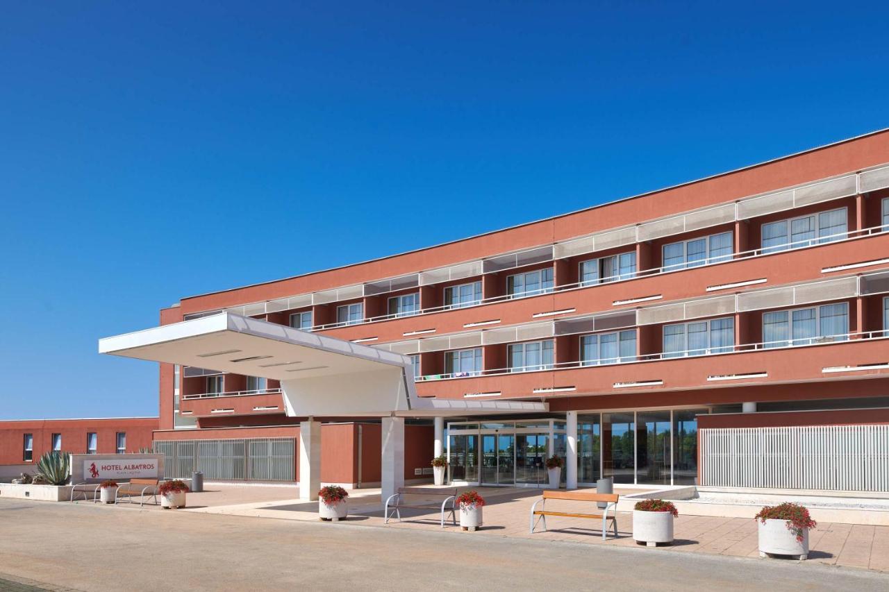Hotel Albatros Plava Laguna بوريتش المظهر الخارجي الصورة