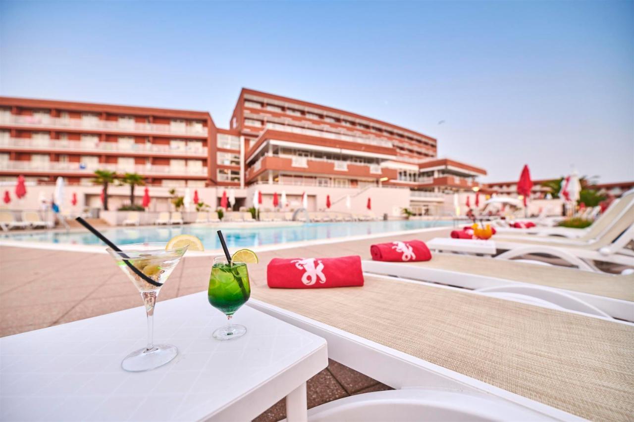 Hotel Albatros Plava Laguna بوريتش المظهر الخارجي الصورة
