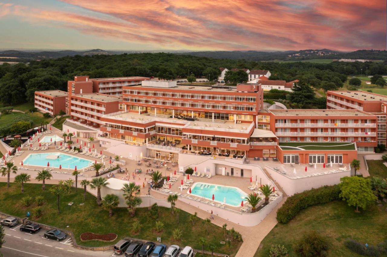 Hotel Albatros Plava Laguna بوريتش المظهر الخارجي الصورة