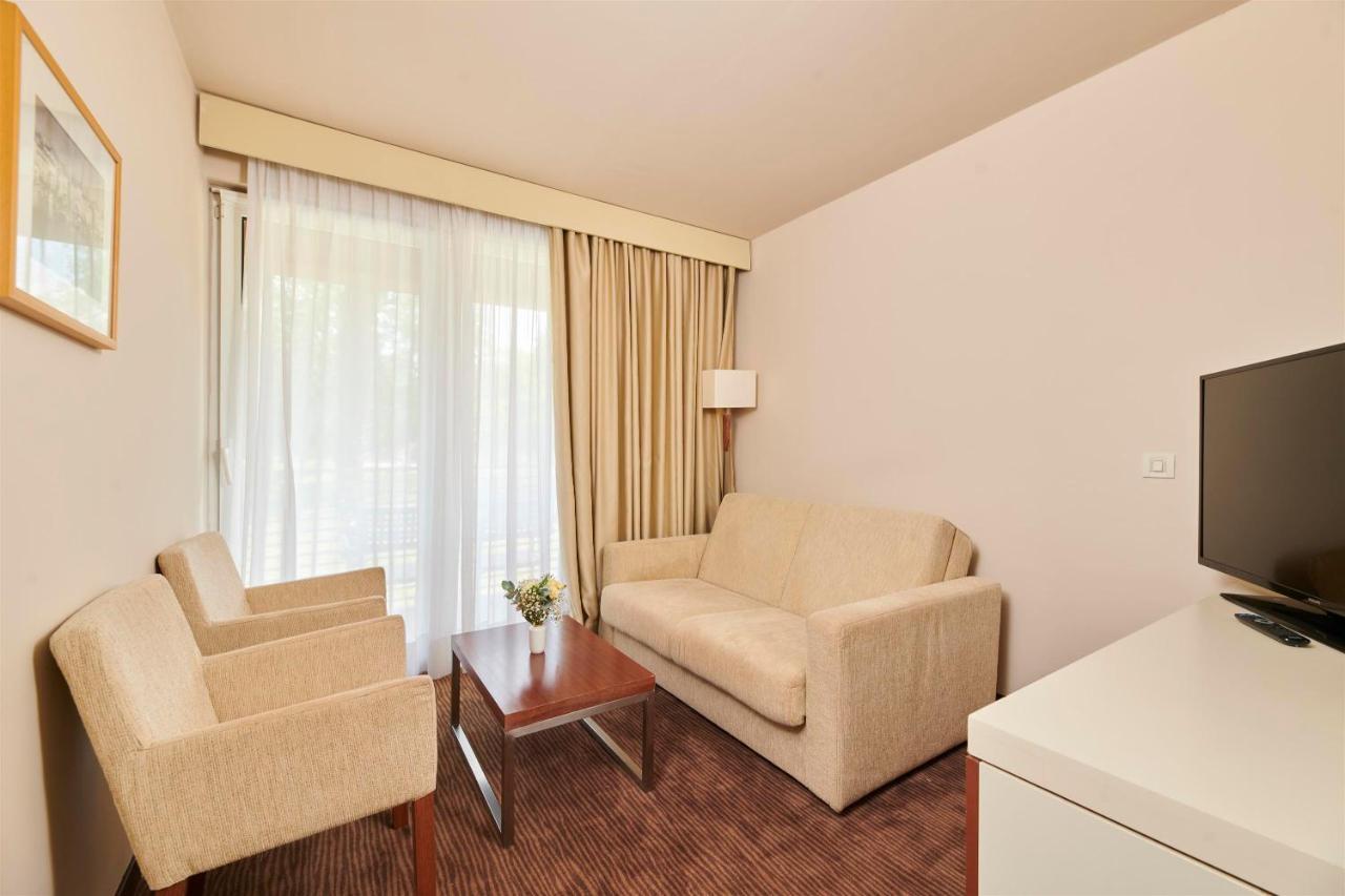 Hotel Albatros Plava Laguna بوريتش المظهر الخارجي الصورة