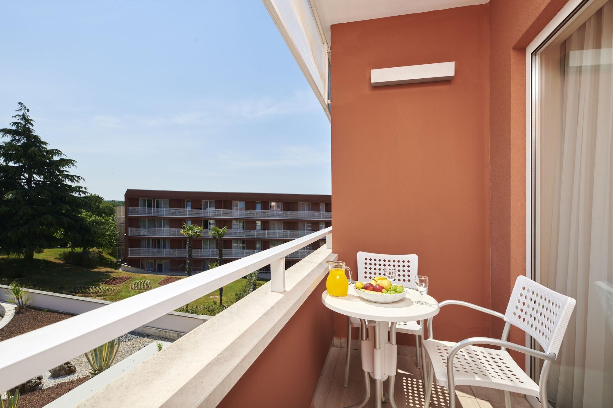 Hotel Albatros Plava Laguna بوريتش المظهر الخارجي الصورة