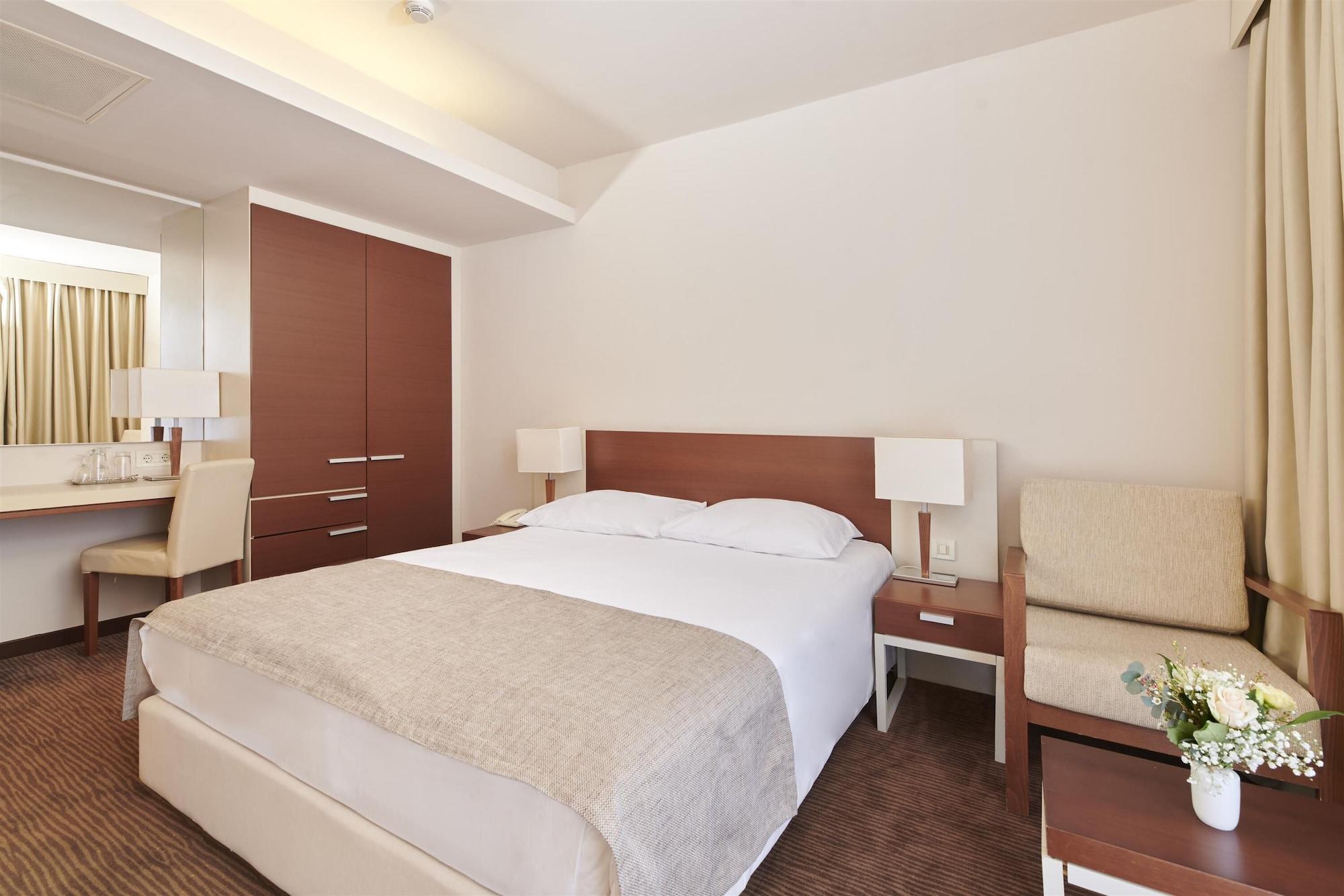 Hotel Albatros Plava Laguna بوريتش المظهر الخارجي الصورة