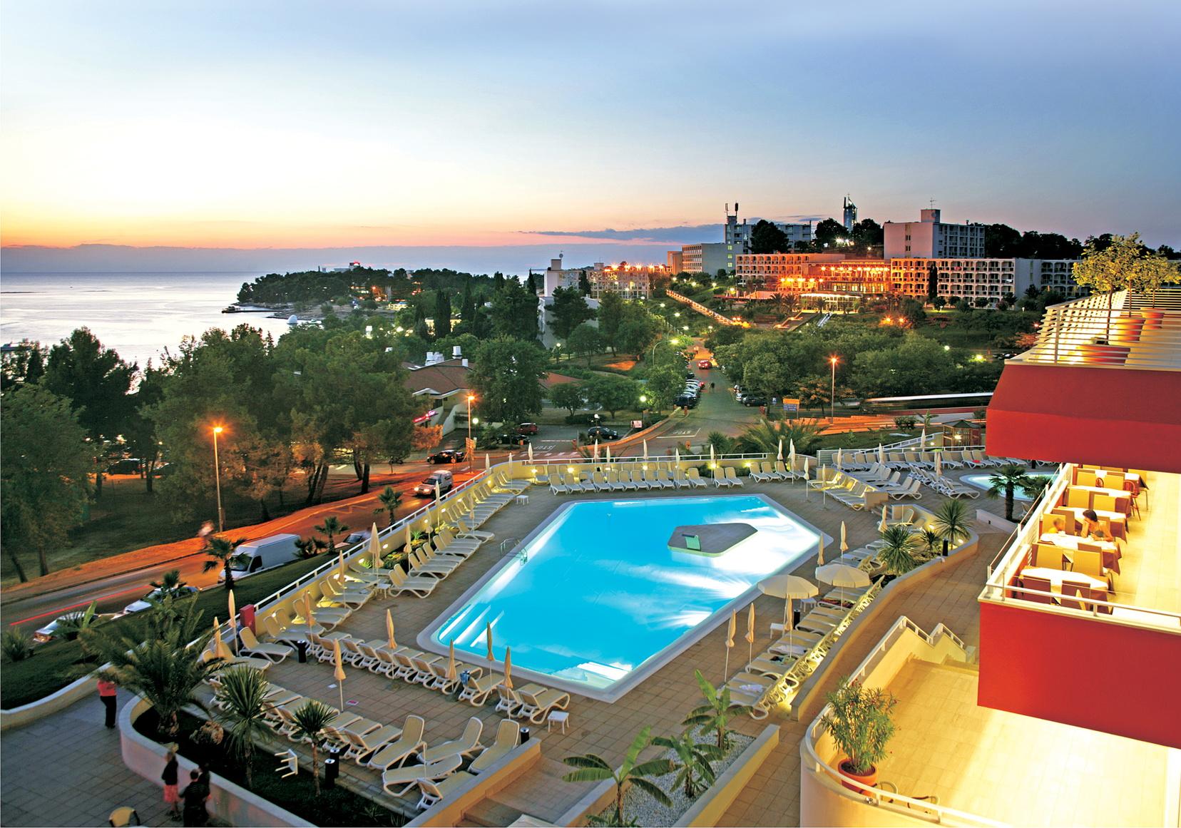 Hotel Albatros Plava Laguna بوريتش المظهر الخارجي الصورة