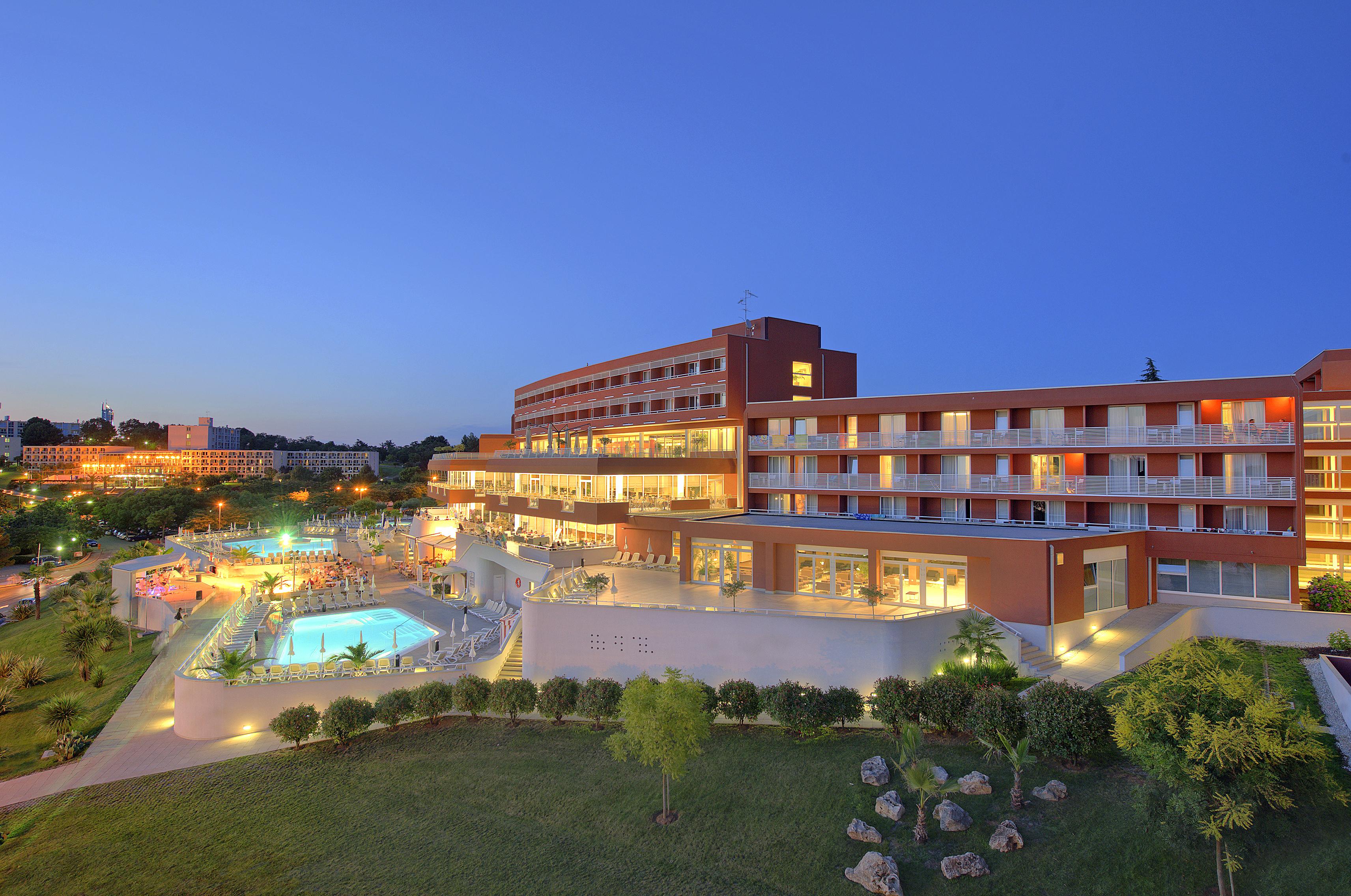 Hotel Albatros Plava Laguna بوريتش المظهر الخارجي الصورة