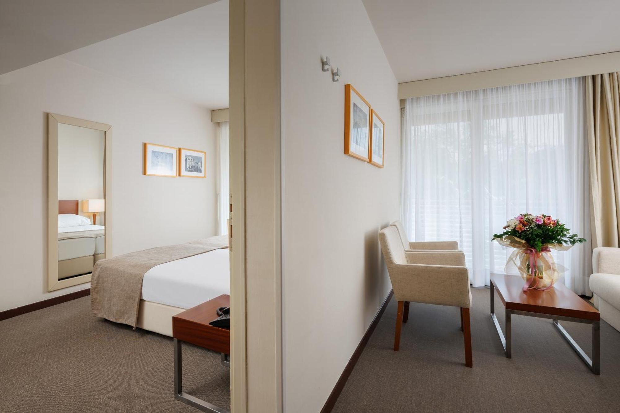 Hotel Albatros Plava Laguna بوريتش المظهر الخارجي الصورة