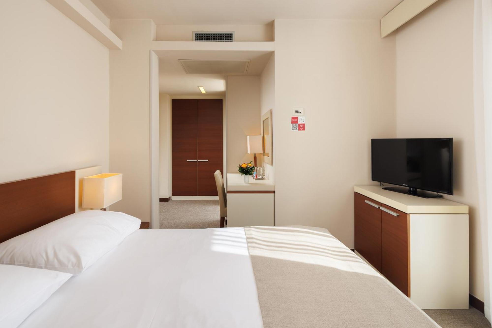 Hotel Albatros Plava Laguna بوريتش المظهر الخارجي الصورة